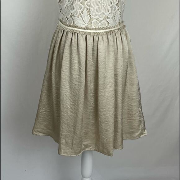 Melonie T Sheer Cream Lace Feminine Party Event Dress Size 8 - Picture 4 of 12